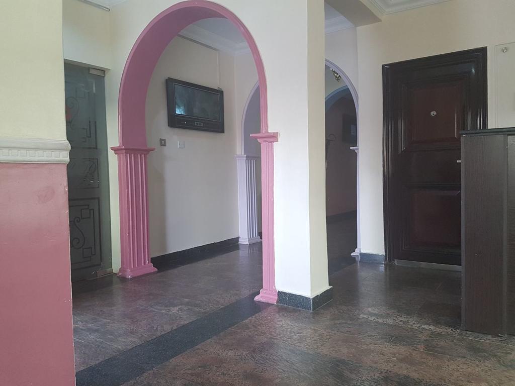 Fbm Place Guest House Agun Exterior photo